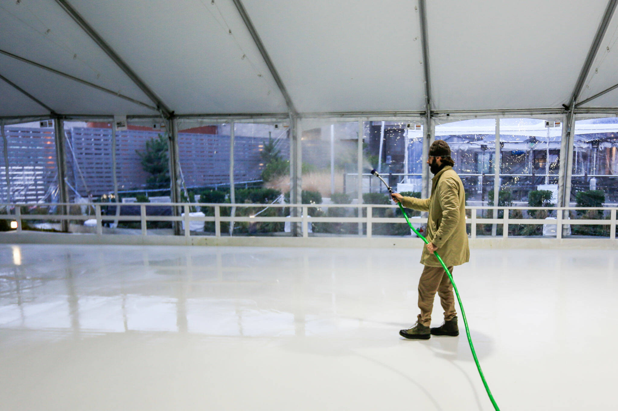 Opening delayed for new ice rink on Everett waterfront