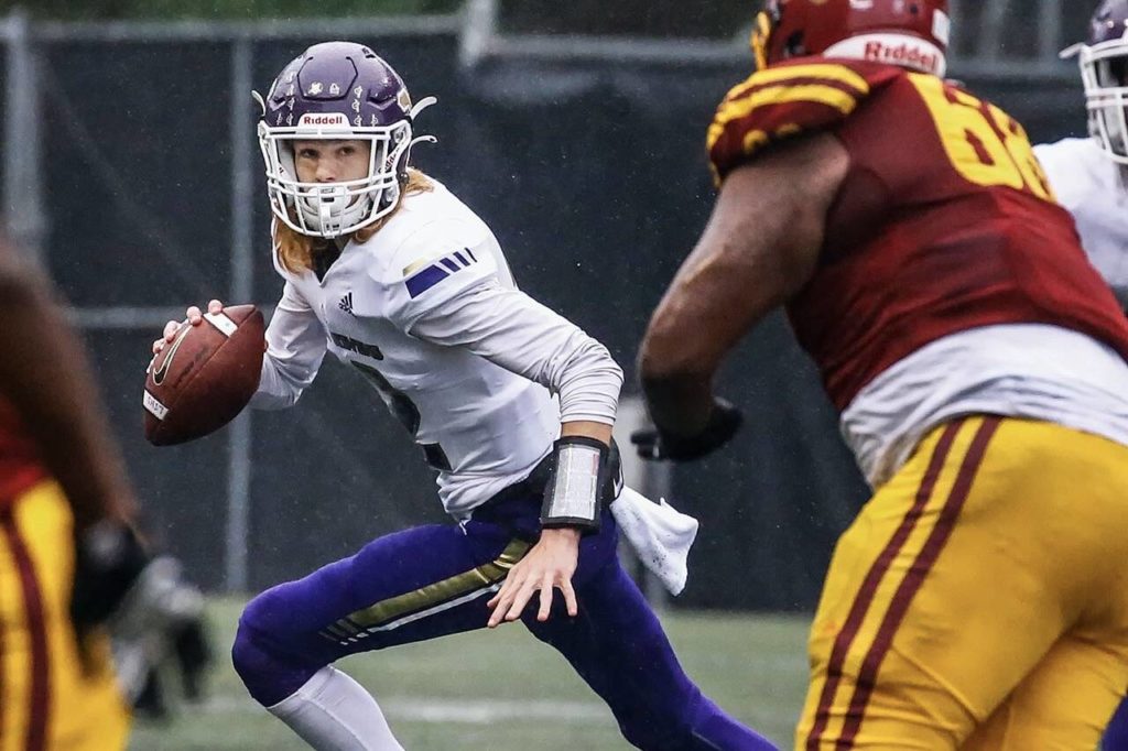 Lake Stevens quarterback Grayson Murren (Kevin Clark / The Herald)
