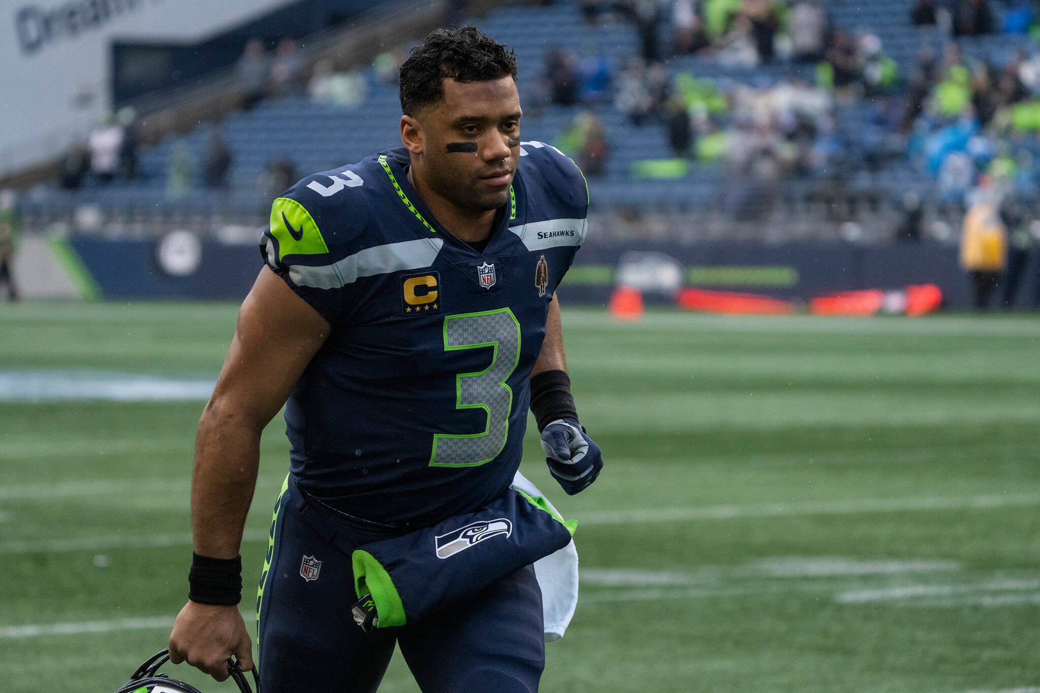 The argument for and against trading Russell Wilson
