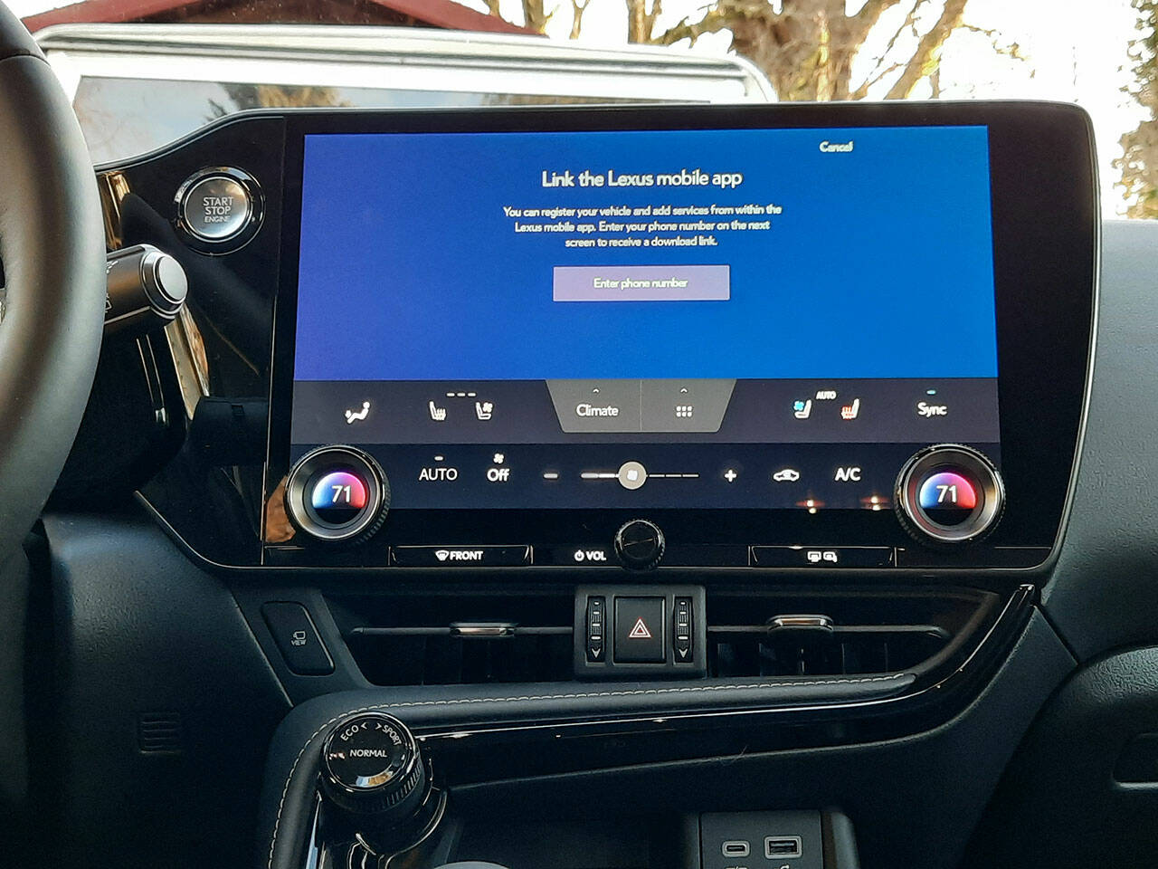 The Lexus Interface infotainment system with a 14-inch touchscreen is standard on the 2022 NX 250 Luxury trim. (Mary Lowry)