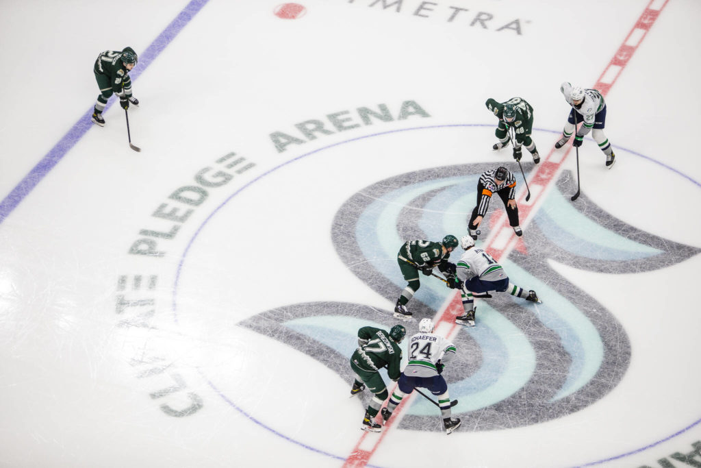 The Everett Silvertips and the Seattle Thunderbirds start the second quarter of their game at Climate Pledge Arena on Saturday, Feb. 26, 2022 in Seattle, Washington. (Olivia Vanni / The Herald)
