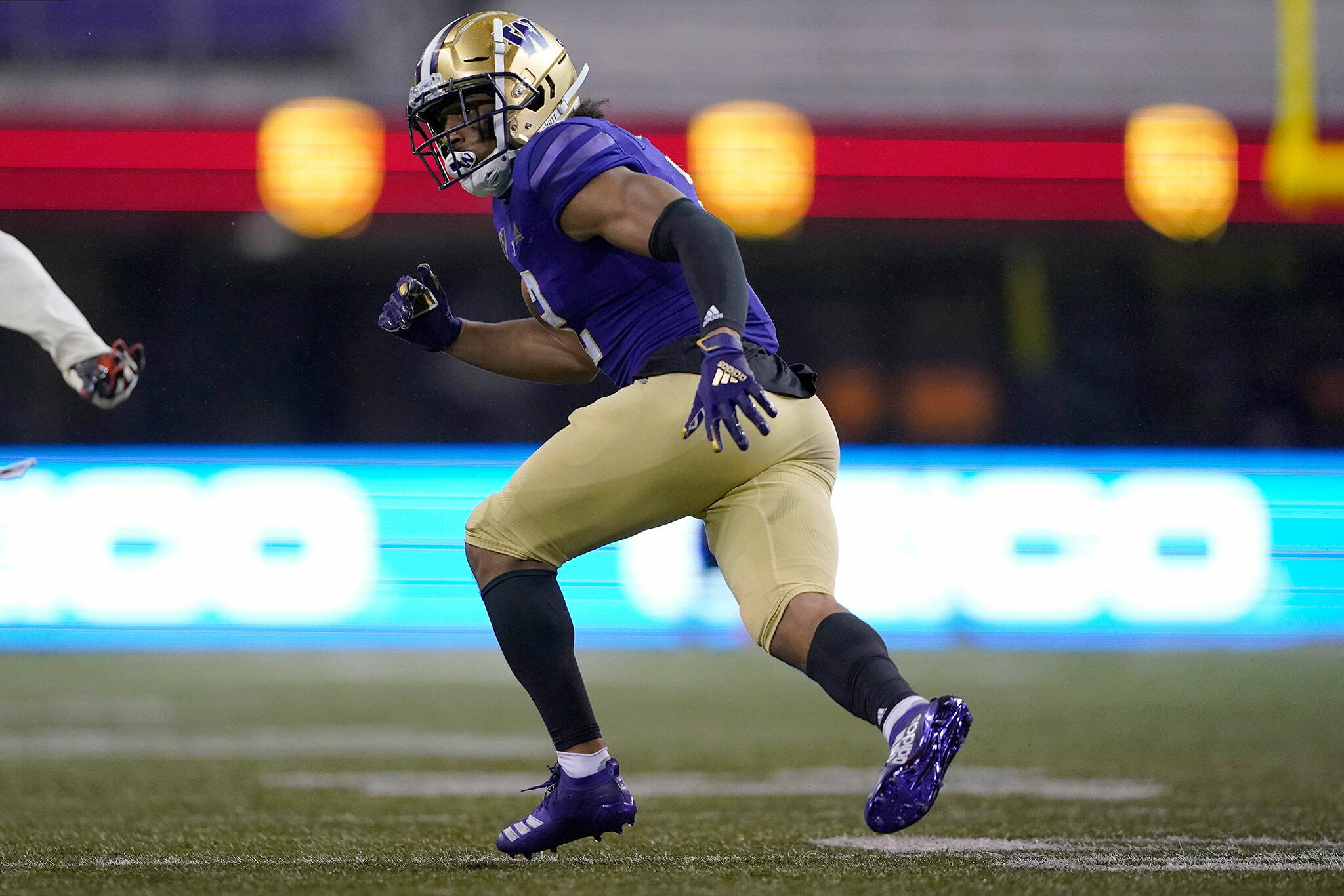 Washington defensive back Kyler Gordon (2), an Archibshop Murphy alum, is projected by some to be a first-round pick in April’s NFL draft. (AP Photo/Ted S. Warren)