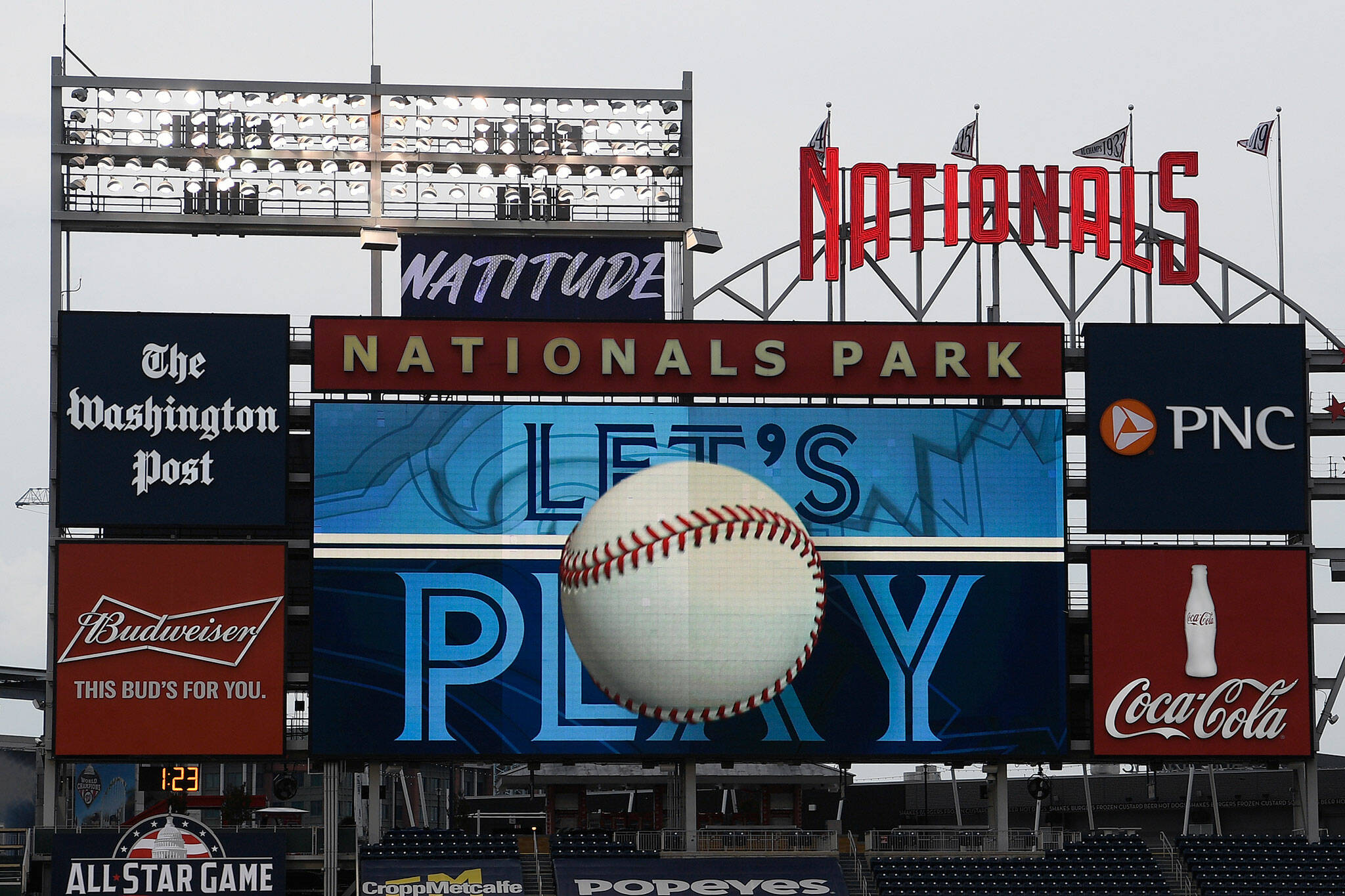 Nationals are virtually unbeatable in their navy blue uniforms - The  Washington Post