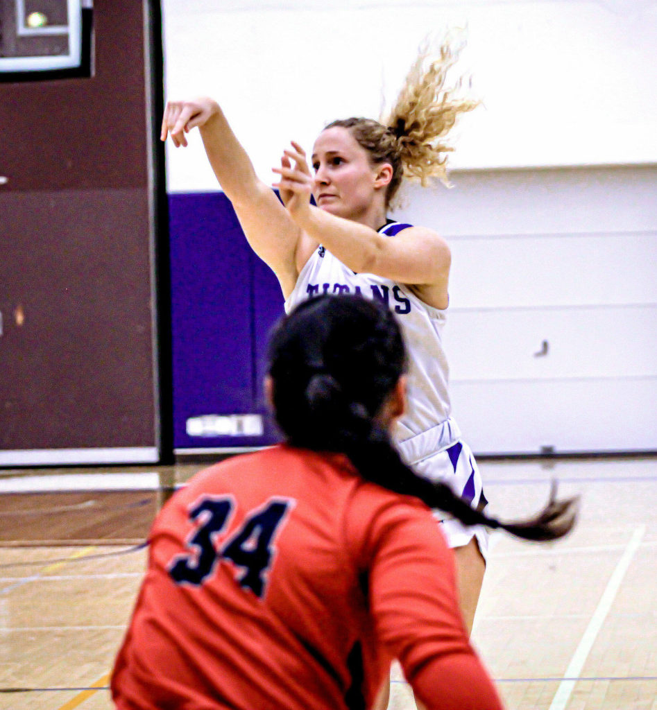 Lane Community College guard Sierra Schepple, an Arlington High School graduate, has shot 49.1% from 3-point territory this season. (Jackson Fisk photo)
