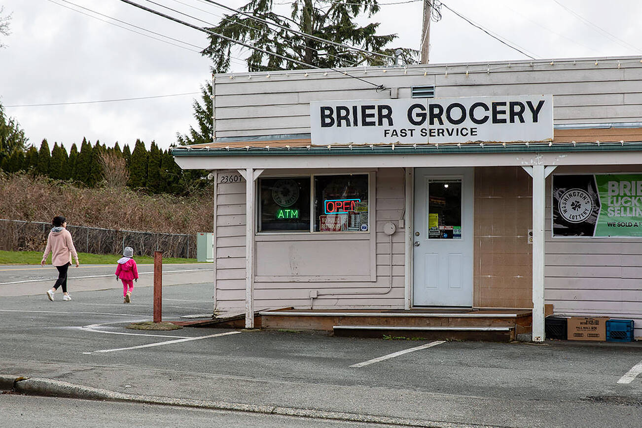 About a block long, Brier’s main commercial strip consists of a pizza restaurant, hair salon, coffee hut and convenience store. Sales tax revenue for the city actually increased during the pandemic as online ordering surged.  (Lizz Giordano for Crosscut)