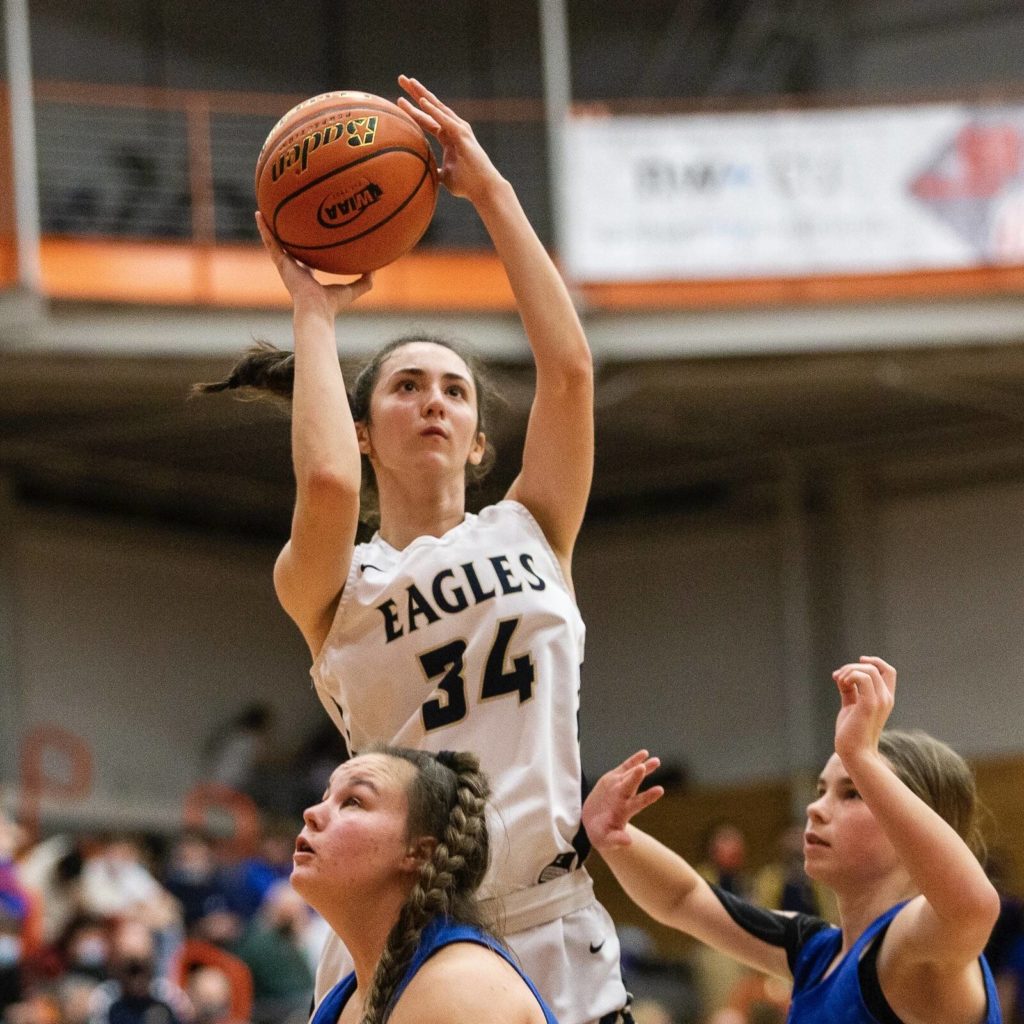 Villa’s combination of height, elite talent and versatility makes her a “nightmare matchup.” (Olivia Vanni / The Herald)
