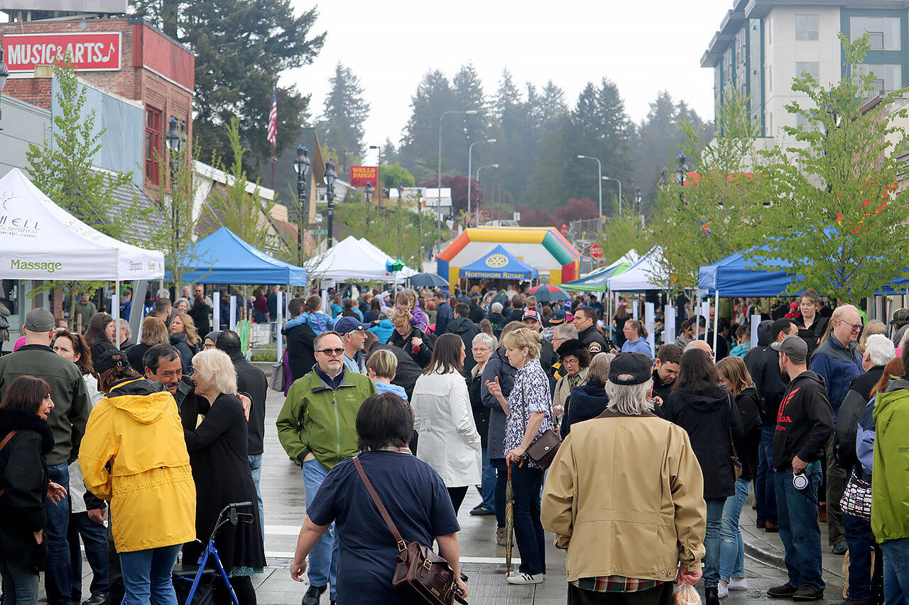 Crowds come out to Main Street in downtown Bothell during its April 2018 grand opening after a revitalization project. (Evan Pappas / Bothell-Kenmore Reporter, file)