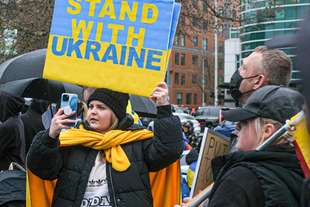 Hundreds of people gathered to protested Russia’s invasion on Ukraine at in Seattle on Feb. 27. (Taylor Goebel / The Herald)
