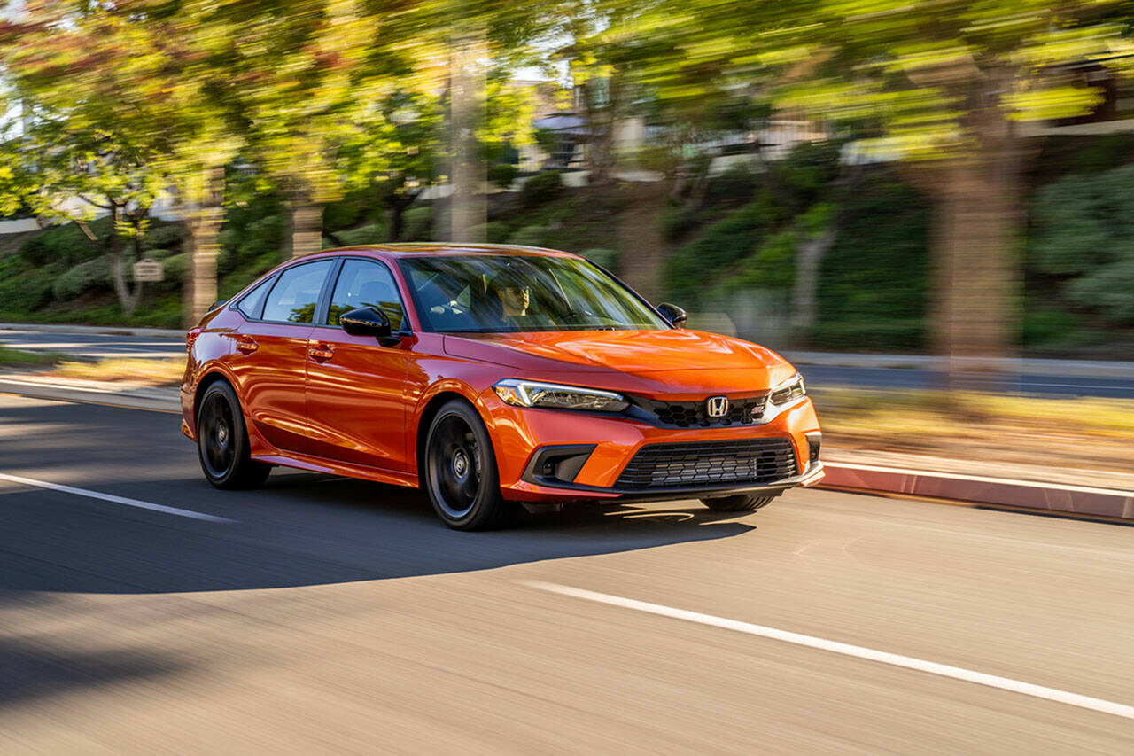The 2022 Honda Civic Si high-performance model delivers loads of driving fun without requiring a huge outlay. (Manufacturer photo)