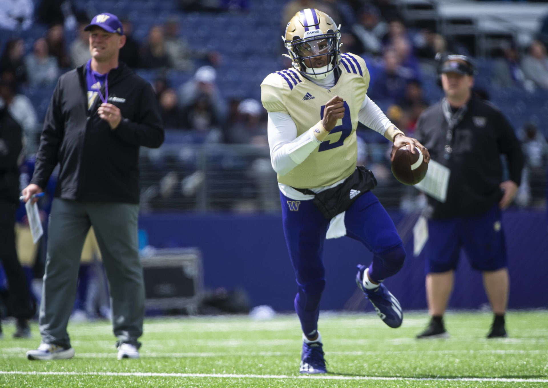 UW names Penix Jr. starting quarterback