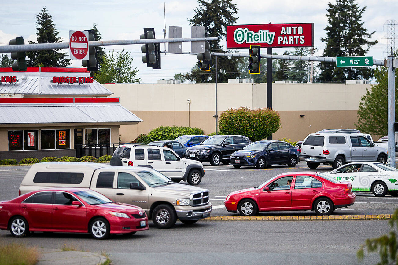 Drivers navigate through traffic at the intersection of Highway 9 and SR-204 on Thursday, June 16, 2022 in Lake Stevens, Washington. (Olivia Vanni / The Herald)