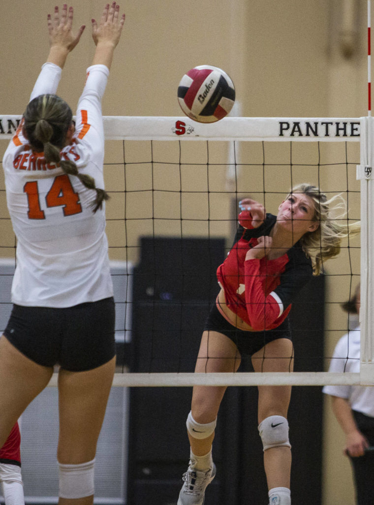 Snohomish’s Kelsey Nichols spikes the ball during the match against Monroe on Tuesday, Sept. 27, 2022 in Snohomish, Washington. (Olivia Vanni / The Herald)
