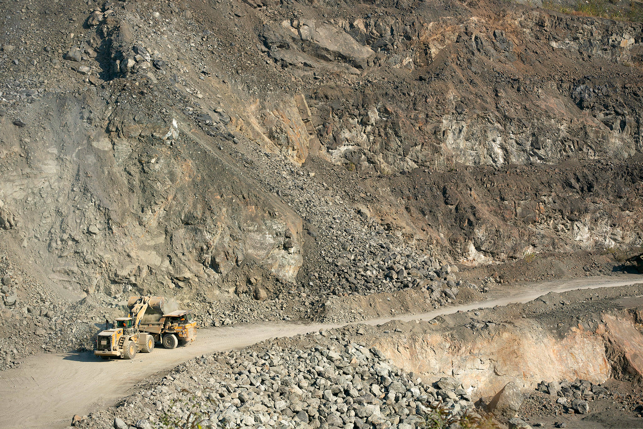 As Granite Falls’ 425acre mine aims to expand, neighbors have