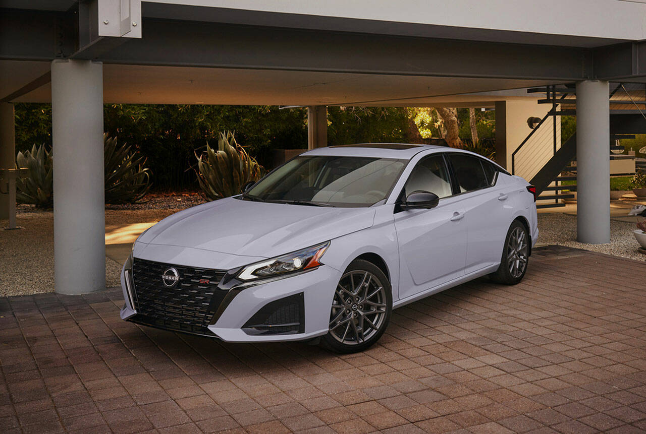 A restyled front end and Nissan’s new logo are among changes to the Altima for 2023. (Nissan)