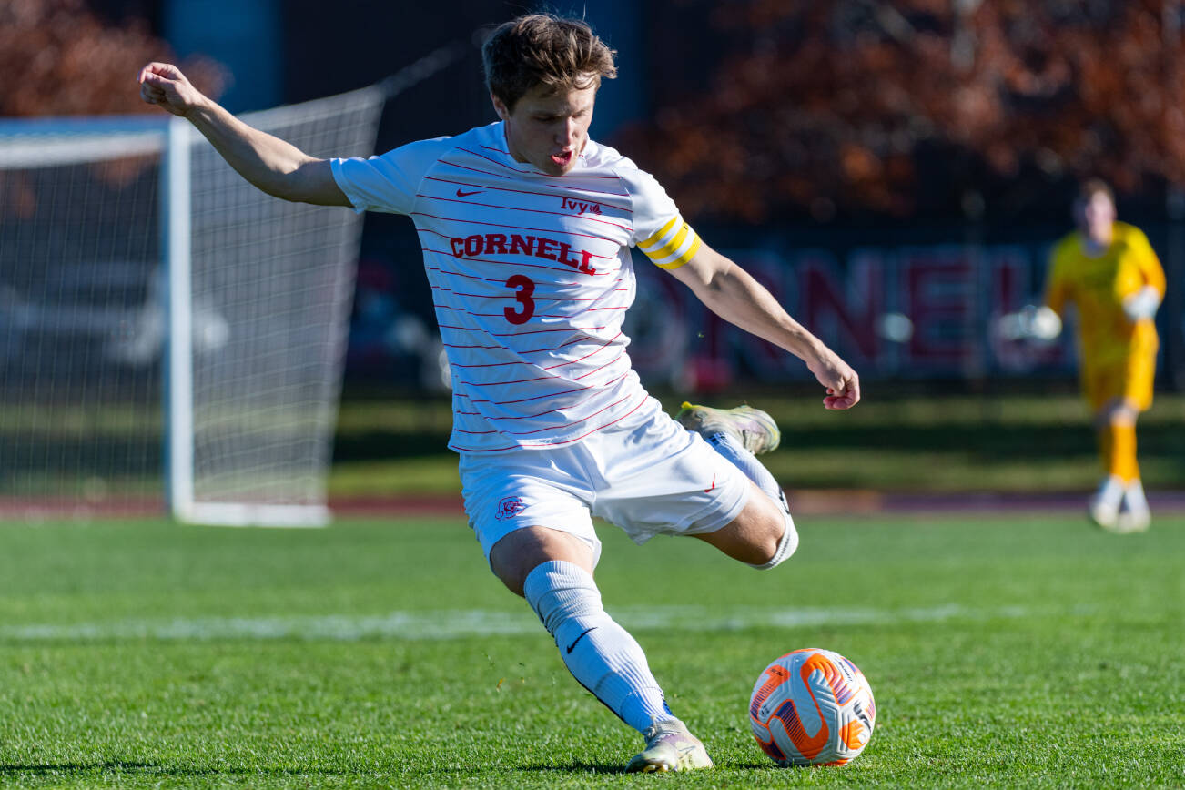 Cornell senior Connor Drought, a Kamiak High School alum, competes during a match against Dartmouth on Oct. 29, 2022, in Ithaca, New York. (Eldon Lindsey / Cornell Athletics)