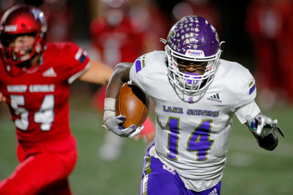 Lake Stevens receiver Isaac Redford finished with a team-high six catches for 79 yards and a touchdown. (Ryan Berry / The Herald)
