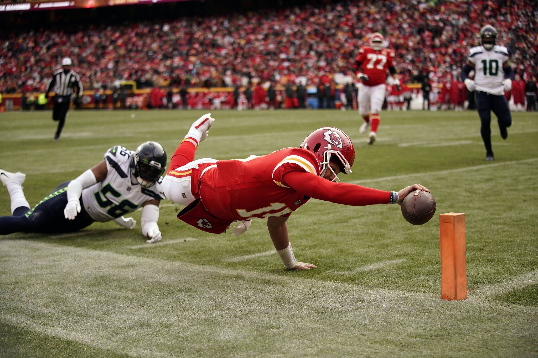 Kansas City Chiefs beat Seattle Seahawks, 24-10; highlights and stats on  Dec. 24 