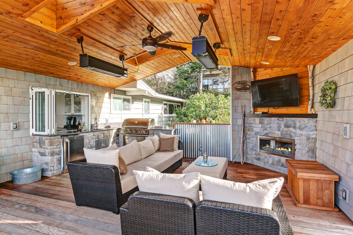 Right now is the time to get started with planning for a new outdoor living space, so it will be ready for summer use.