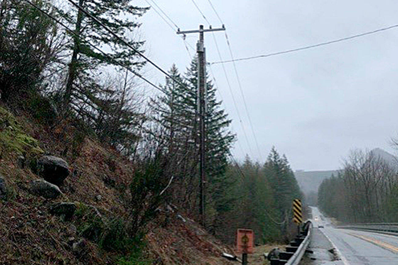 U.S. 2 will be closed overnight Wednesday and Thursday for Snohomish County Public Utility District crews to replace poles between 178th Street SE and Reiter Road. (Snohomish County PUD)