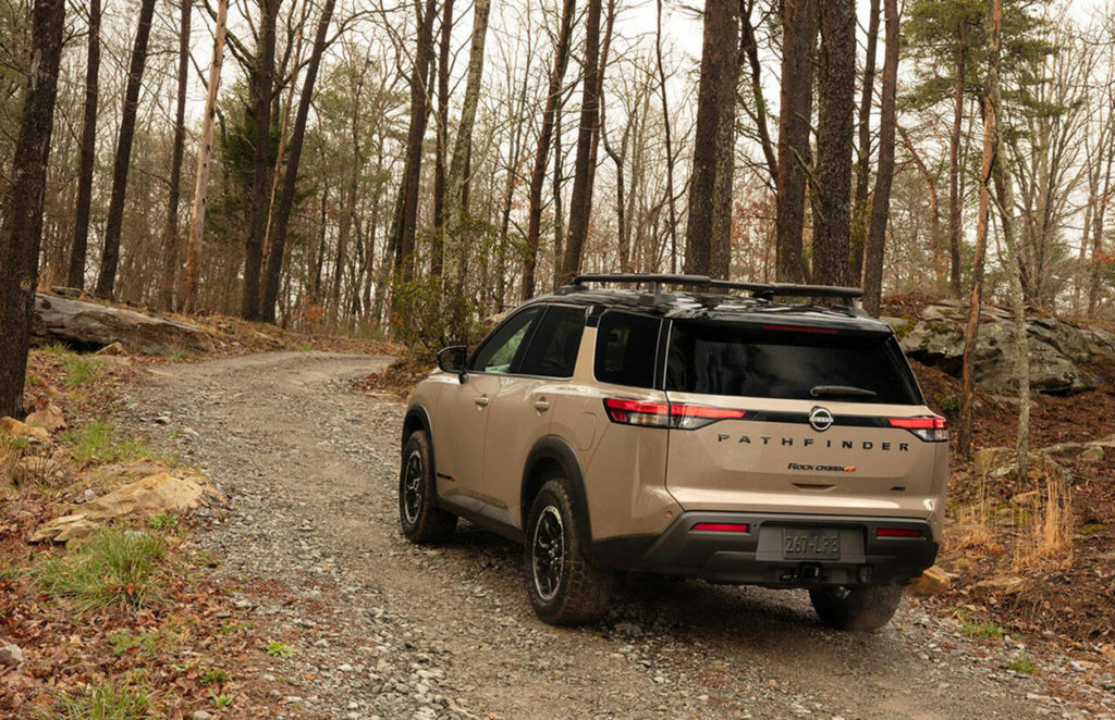 A tubular roof rack and all-terrain tires indicate a sense of adventure in the new 2023 Nissan Pathfinder Rock Creek model. (Nissan)
