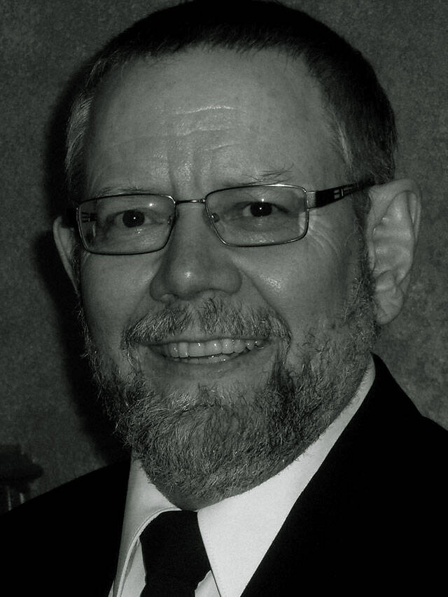 Dr. Robert Carsrud from the 2015 King County Voters Pamphlet. (King County Elections)