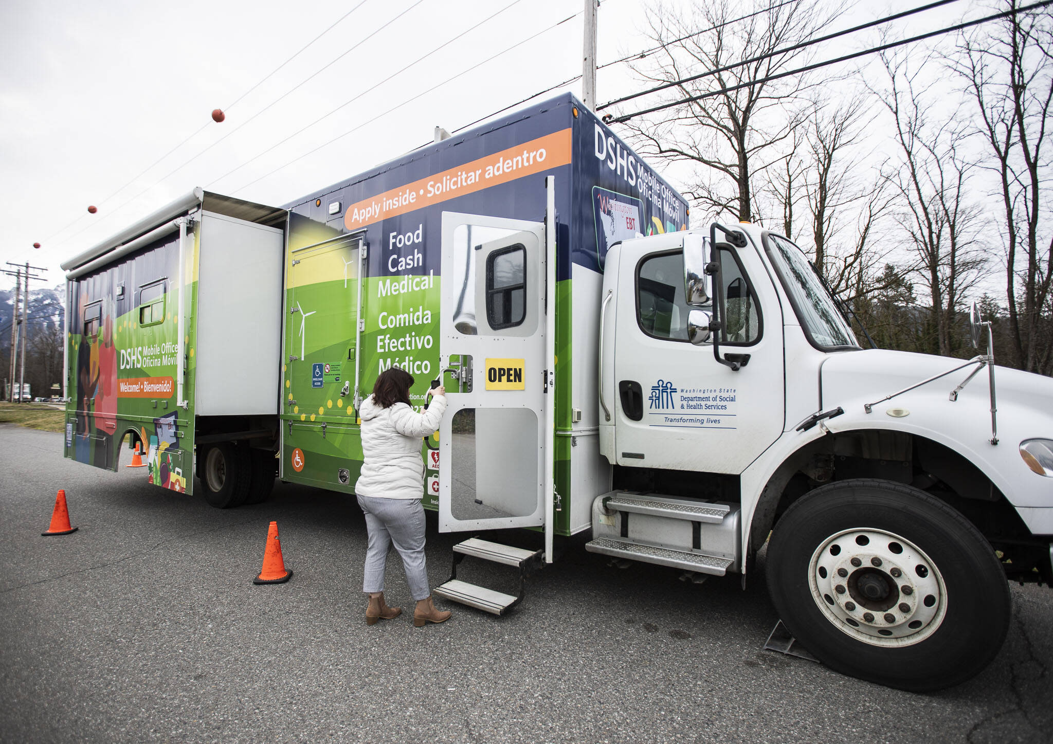 The DSHS Mobile Office outside of the Gold Bar Family Grocer on Tuesday, in Gold Bar. (Olivia Vanni / The Herald)