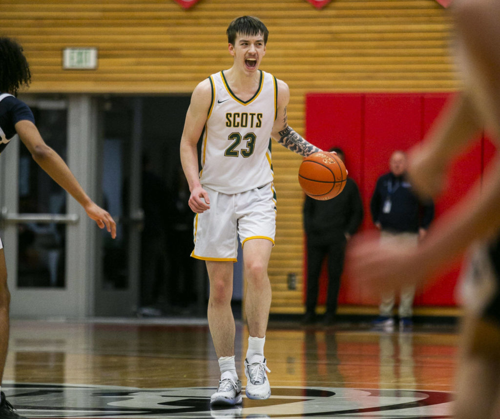 Shorecrest’s Parker Baumann calls out a play during the game against Everett on Friday, Feb. 17, 2023 in Everett, Washington. (Olivia Vanni / The Herald)
