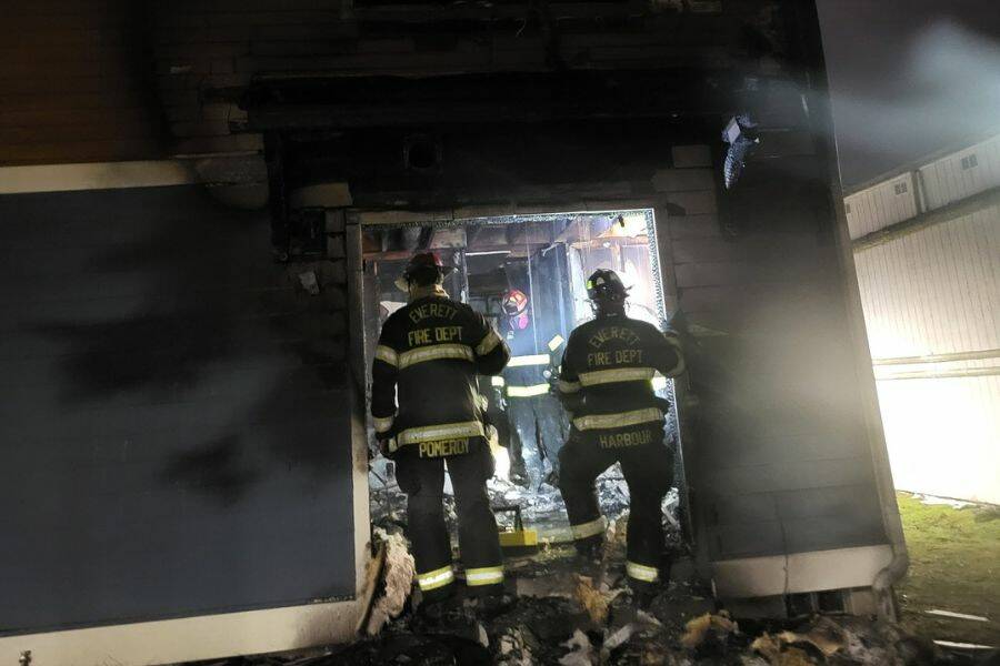 The Everett Fire Department responded to a fire coming from one of the units in a four-plex apartment building in the 9800 block of 3rd Avenue SE around 11:30 p.m. on Sunday, Dec. 25, 2022, in Everett. (Everett Fire Department)