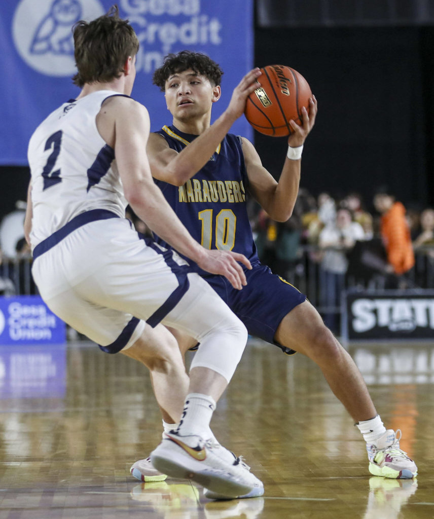 Mariner’s Michael Sully (10) moves with the ball during a 3A boys game in the Hardwood Classic between Gonzaga Prep and Mariner at the Tacoma Dome in Tacoma, Washington on Wednesday, March 1, 2023. The Marauders fell, 79-69. (Annie Barker / The Herald)
