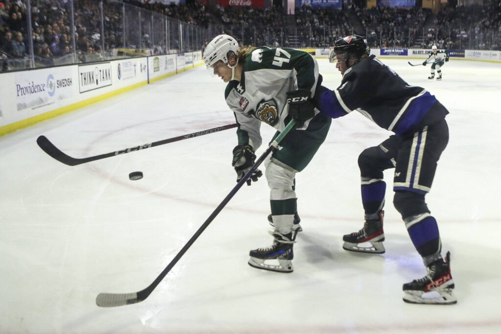Silvertips’ Parker Hendren (47) moves with the puck during a game between the Everett Silvertips and Victoria Royals at the Angel of the Winds Arena on Friday, March 24, 2023. The Silvertips fell to the Royals, 6-4. (Annie Barker / The Herald)
