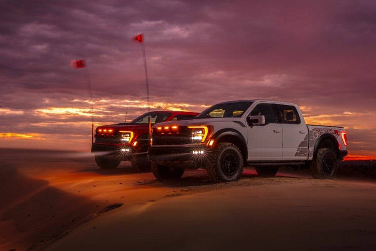 Bold graphics on the 2023 Ford F-150 Raptor R body side are optional. (Ford)