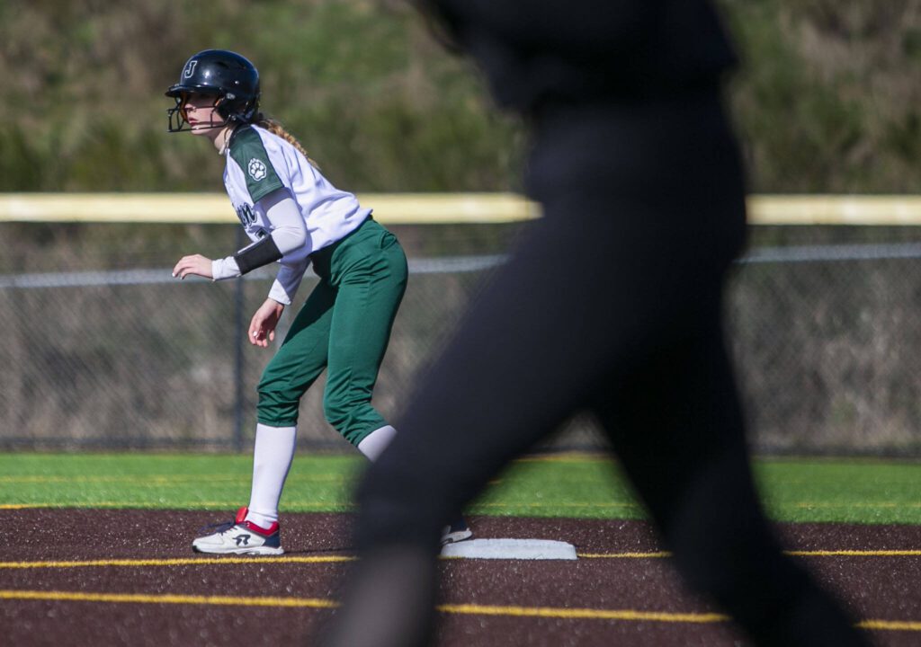 Mia Ediger waits to lead off during the game against Kamiak on Tuesday, April 11, 2023 in Everett, Washington. (Olivia Vanni / The Herald)
