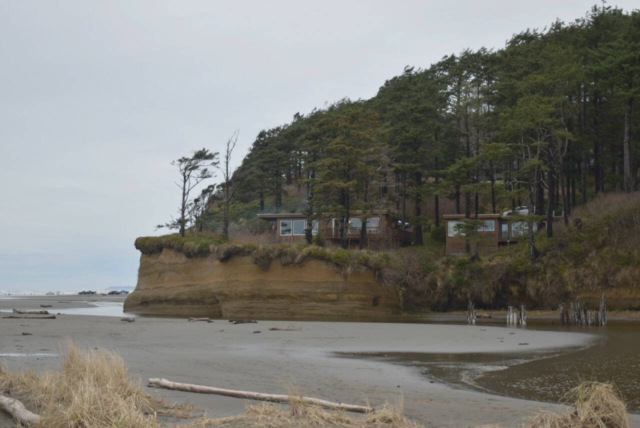 While one of the numerous perks of staying at Iron Springs Resort is easy beach access, it provides guests with a magnificent view of the cabins scattered on the cliff’s edge. The orange hue of the cliff facade has spawned legends that Iron Springs was originally named so due to rich iron deposits in Copalis. (Allen Leister / The Daily World)