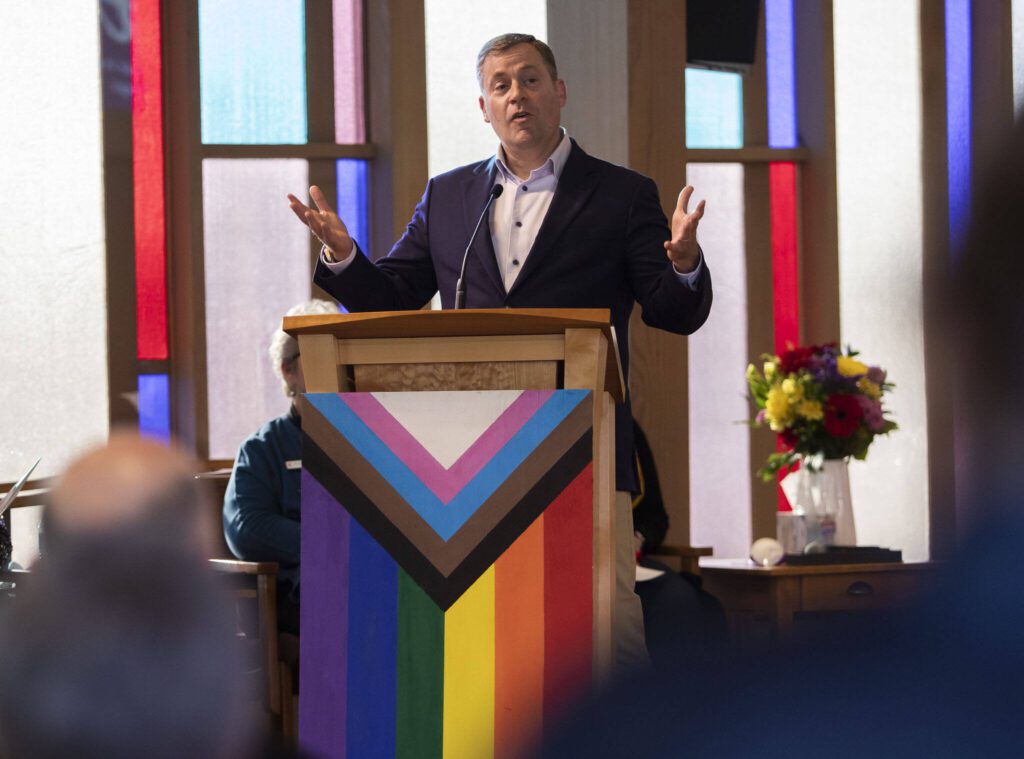 Edmonds Mayor Mike Nelson speaks during the vigil held at Edmonds United Methodist Church on Tuesday, May 2, 2023 in Edmonds, Washington. (Olivia Vanni / The Herald)
