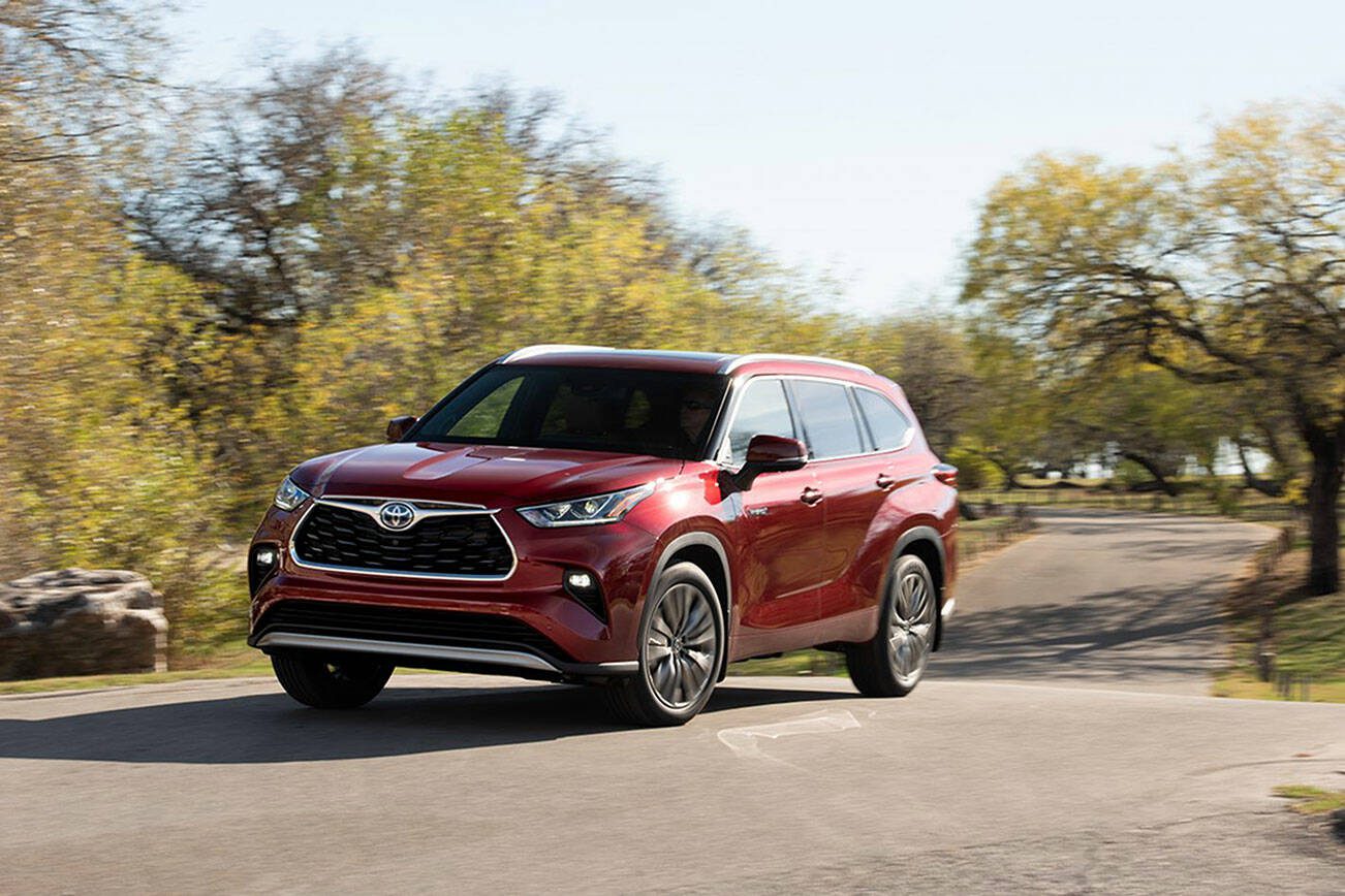 The Toyota Highlander Hybrid is available with front-wheel or all-wheel drive, and in five different trim levels. (Toyota)
