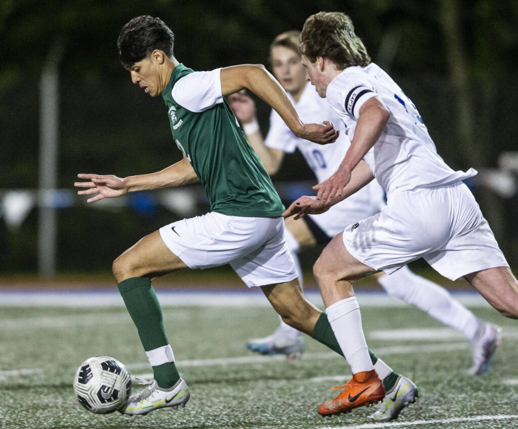 Edmonds-Woodway’s Victor Ibarra has a breakaway during the game against Shorewood on Tuesday, May 9, 2023 in Shoreline, Washington. (Olivia Vanni / The Herald)

