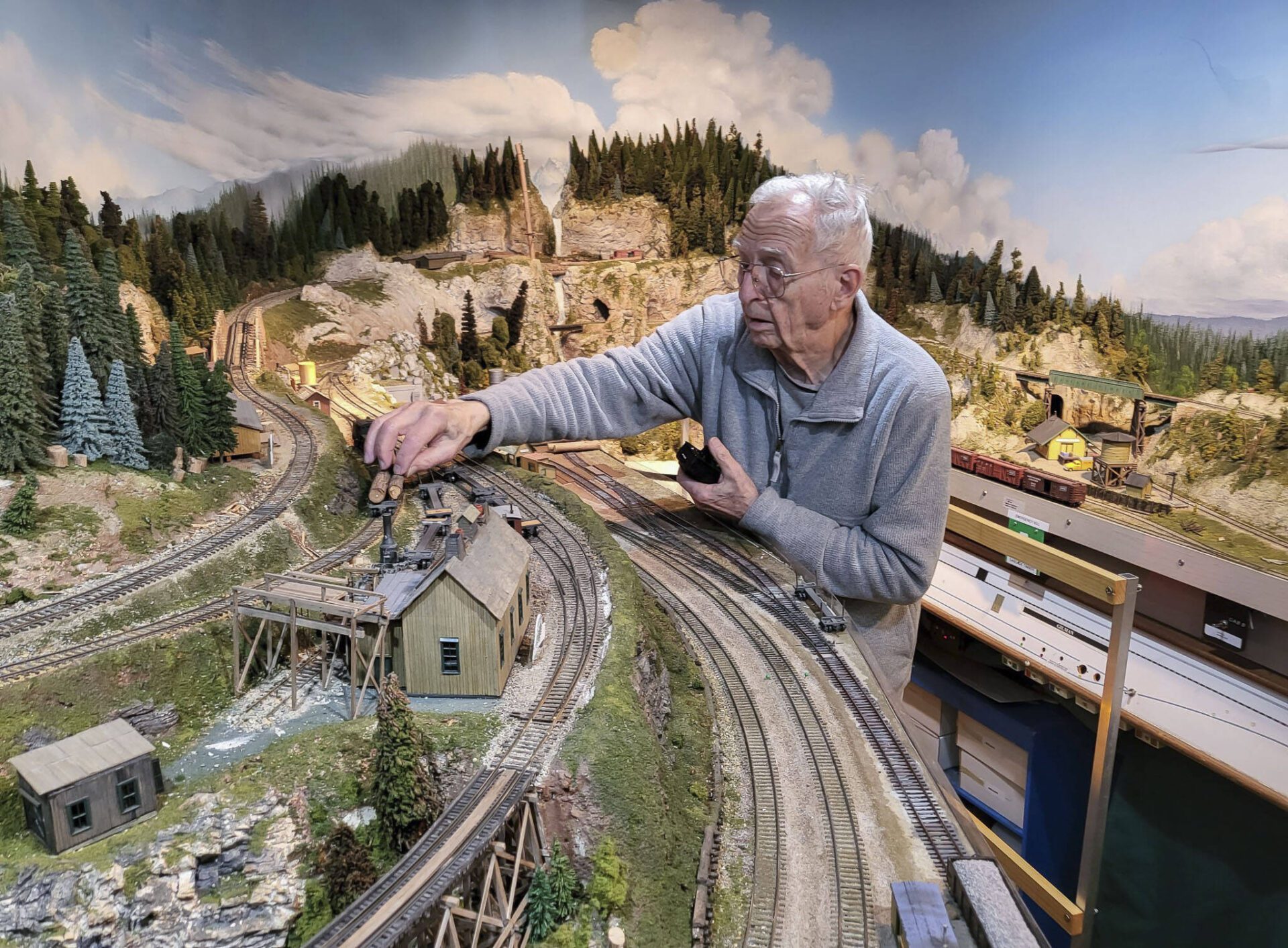 Model railroad club moving into Everett Station