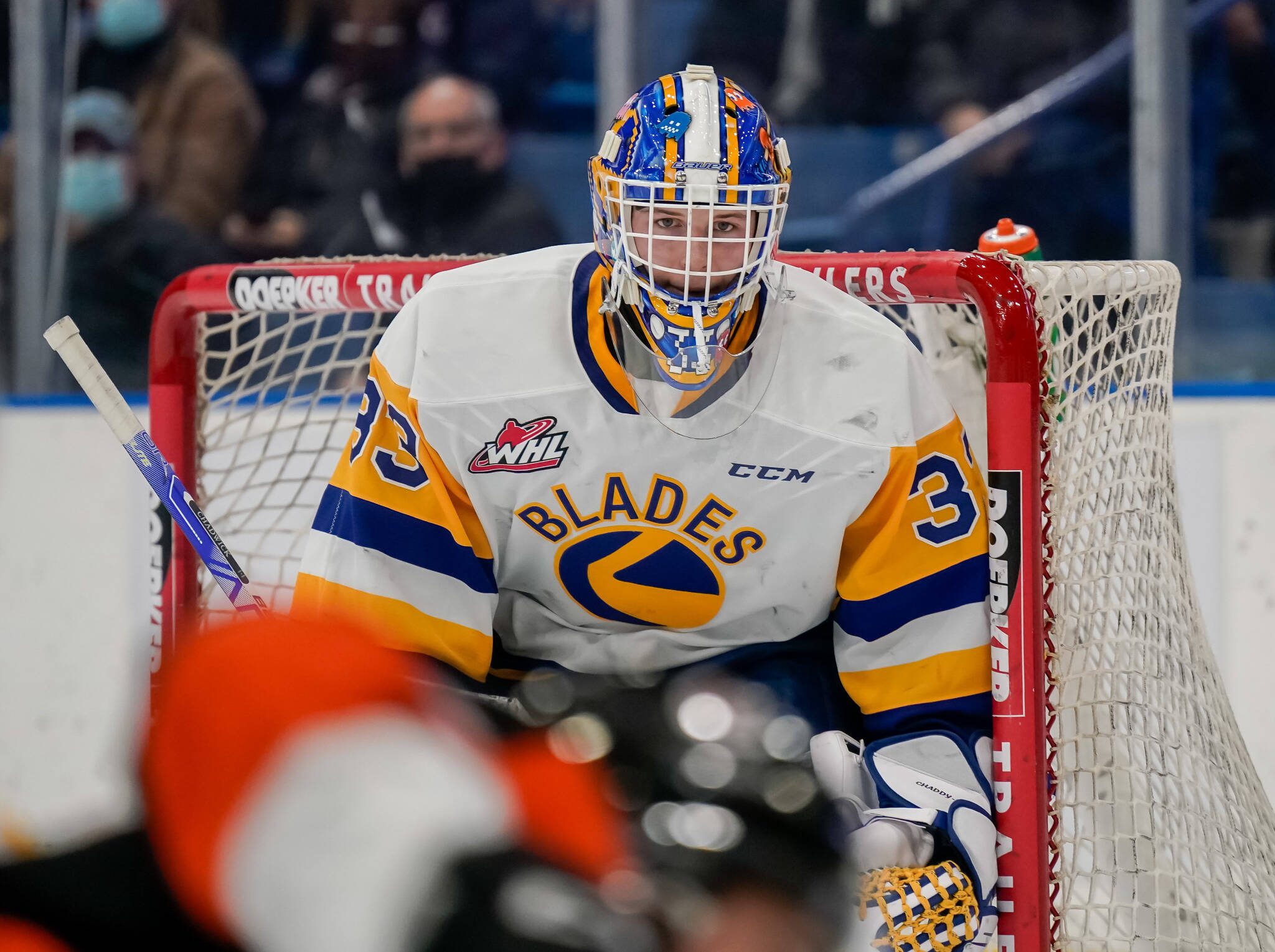 Goaltender Ethan Chadwick, seen here during a game with the Saskatoon Blades, was acquired by the Everett Silvertips on Thursday, May 11, 2023. (Saskatoon Blades photo)