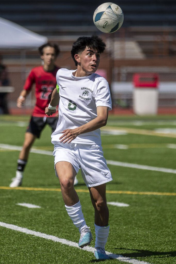 Edmonds-Woodway’s Edgar Cabrera (6) moves with the ball during a game between Edmonds-Woodway and Lincoln of Seattle at Sparks Stadium in Puyallup, Washington on Friday, May 26, 2023. Edmonds-Woodway lost, 6-1. (Annie Barker / The Herald)
