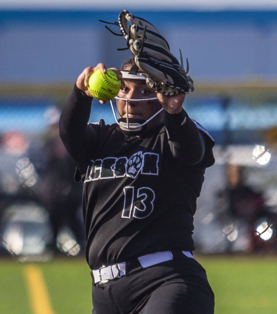 Jackson’s Yanina Sherwood pitches during the game against Bothell on Friday, May 19, 2023 in Everett, Washington. (Olivia Vanni / The Herald)

