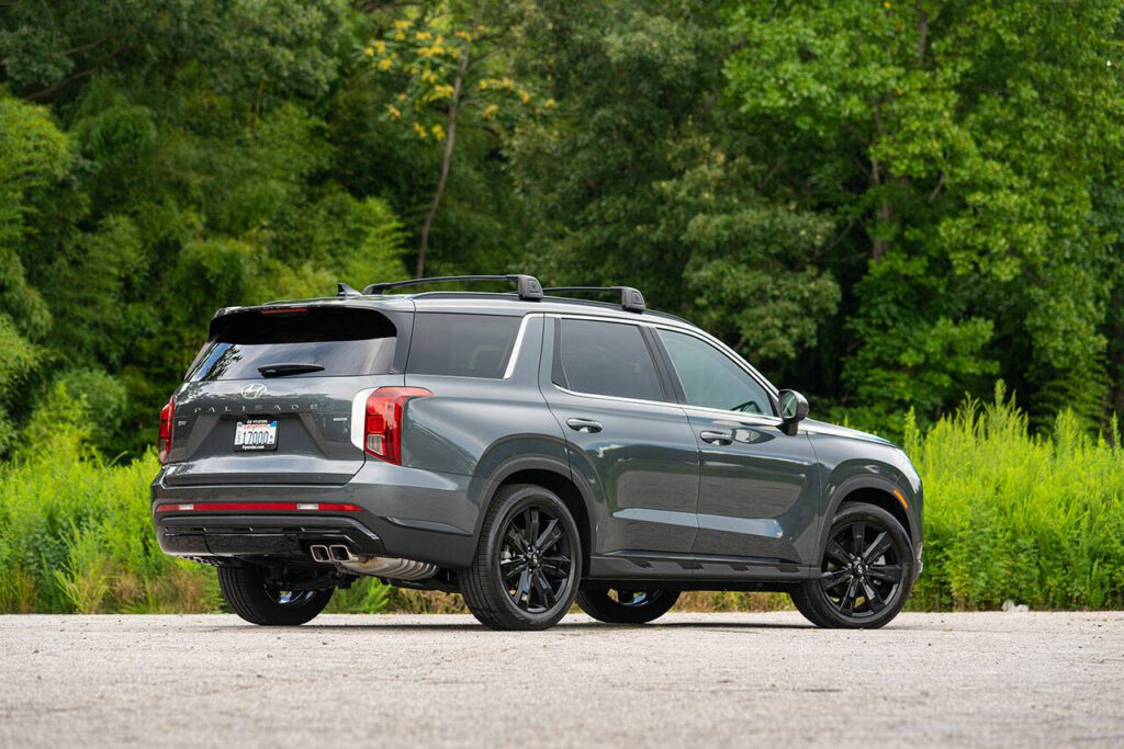 The Hyundai Palisade midsize SUV has three-row seating and is powered by a 3.8-liter V6 engine. (Hyundai)
