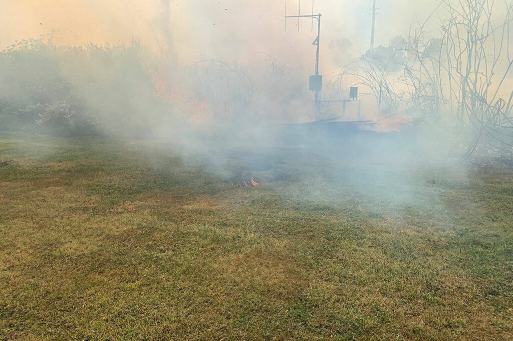 Firefighters from multiple agencies are fighting brush fires on northbound I-5 between mileposts 203 and 206 (Marysville Fire District) 
