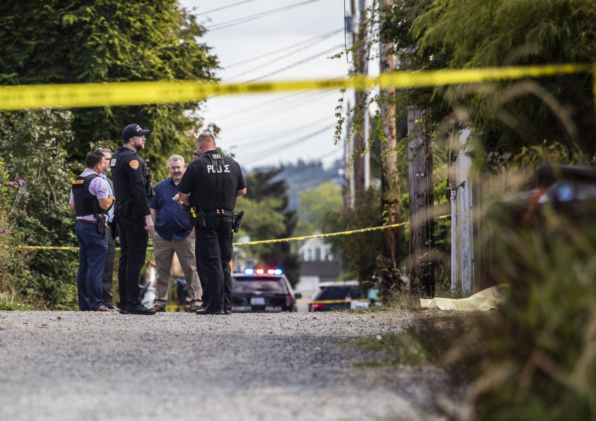 Police 2 neighbors dead after shooting in north Everett