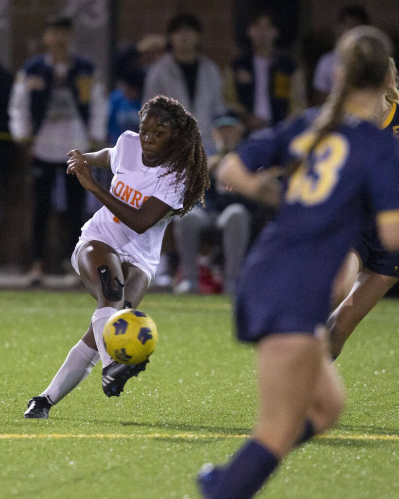 Monroe’s Halle Keller passes the ball during the game against Everett on Thursday, Sept. 7, 2023 in Everett, Washington. (Olivia Vanni / The Herald)
