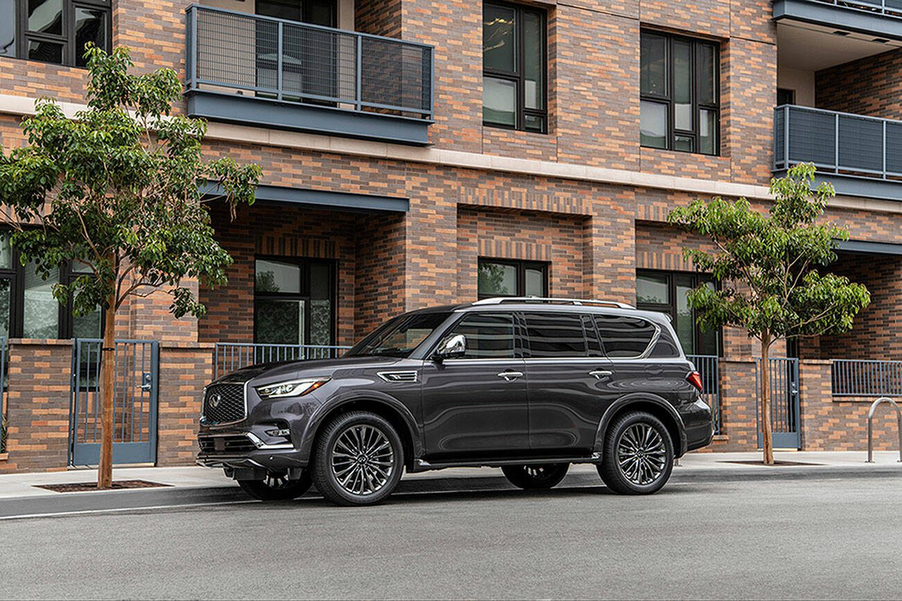 The 2023 Infiniti QX80 has standard rear-wheel drive and optional four-wheel drive available on all models. (Infiniti)