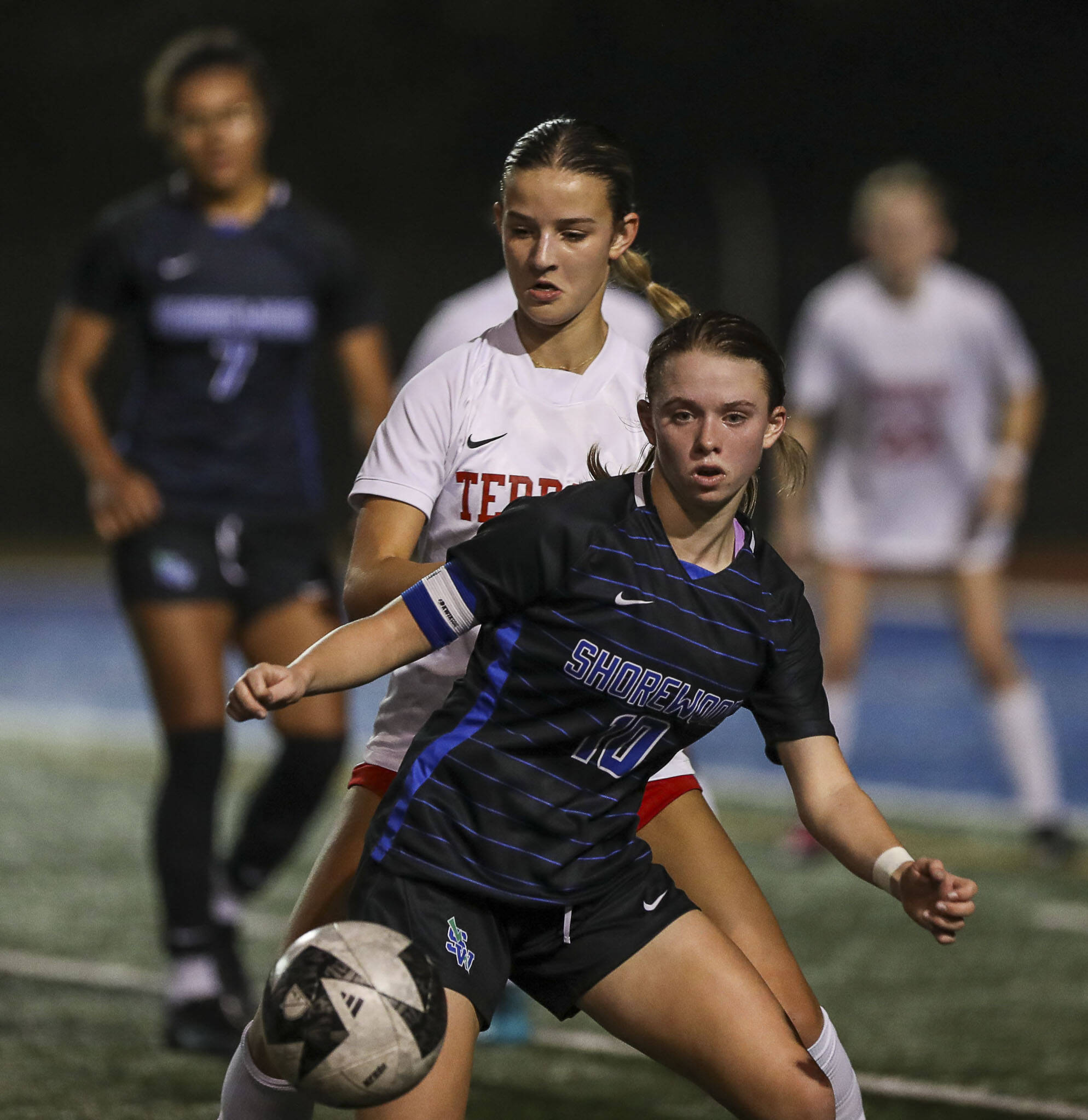 Shorewood’s Amelia Severn (10) moves with the ball during a soccer game between Shorewood and Mountlake Terrace at Shorewood Stadium in Shoreline, Washington on Thursday, Oct. 19, 2023. Shorewood won, 4-0. (Annie Barker / The Herald)