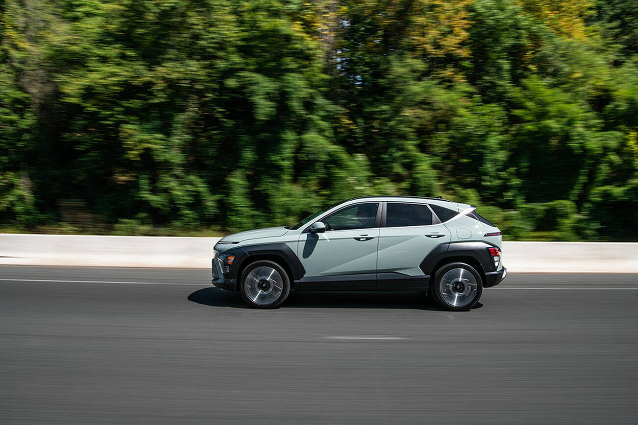 2024 Hyundai Kona Limited FWD (Hyundai)