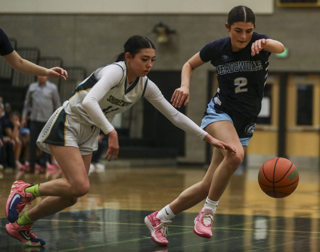 Meadowdale’s Gia Powell (2) chases down a loose ball during a game against Shorecrest on Jan. 5 at Shorecrest High School in Shoreline. (Annie Barker / The Herald)
