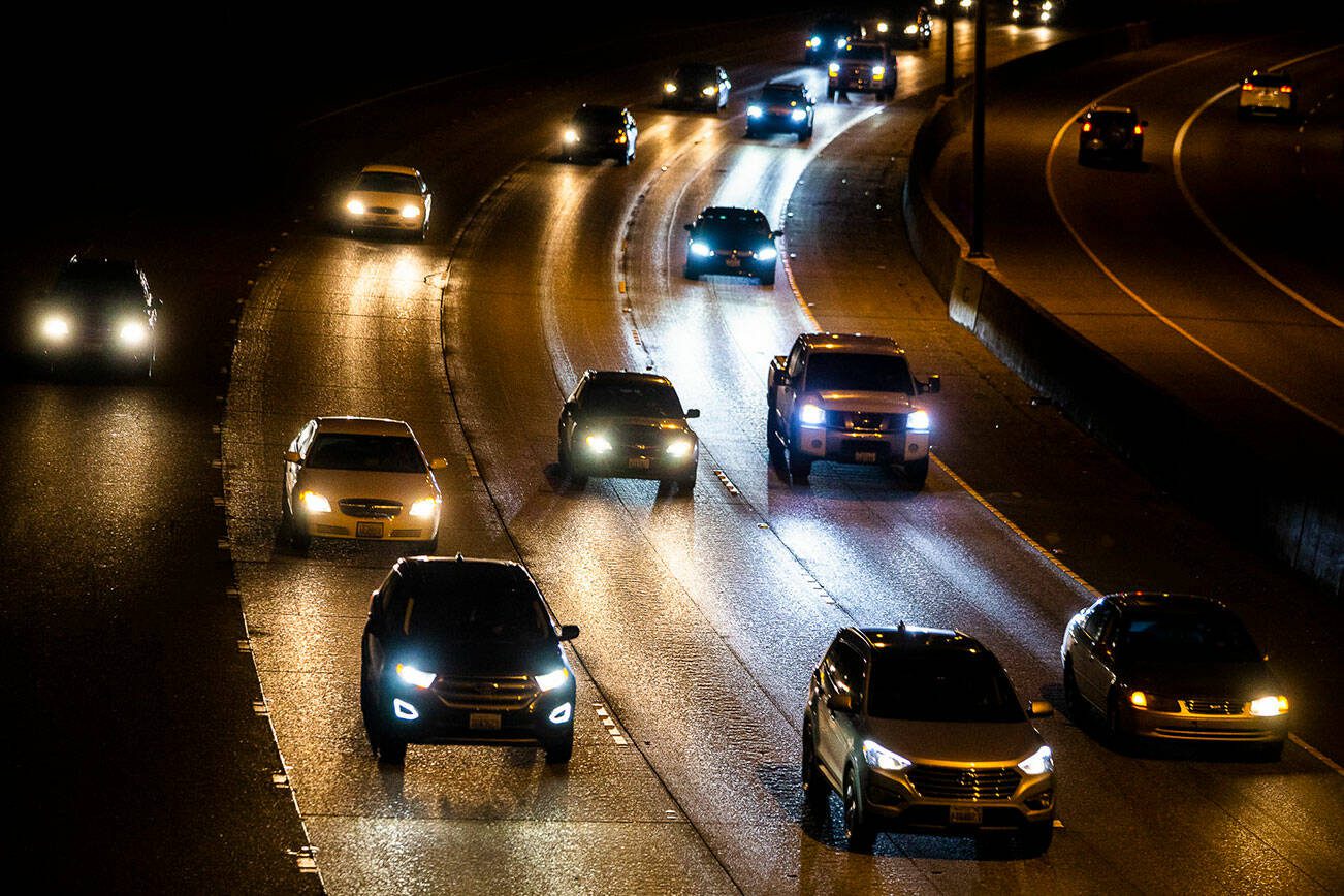 Drivers head northbound on I-5 through Everett on Thursday, March 31, 2022. (Olivia Vanni / The Herald)