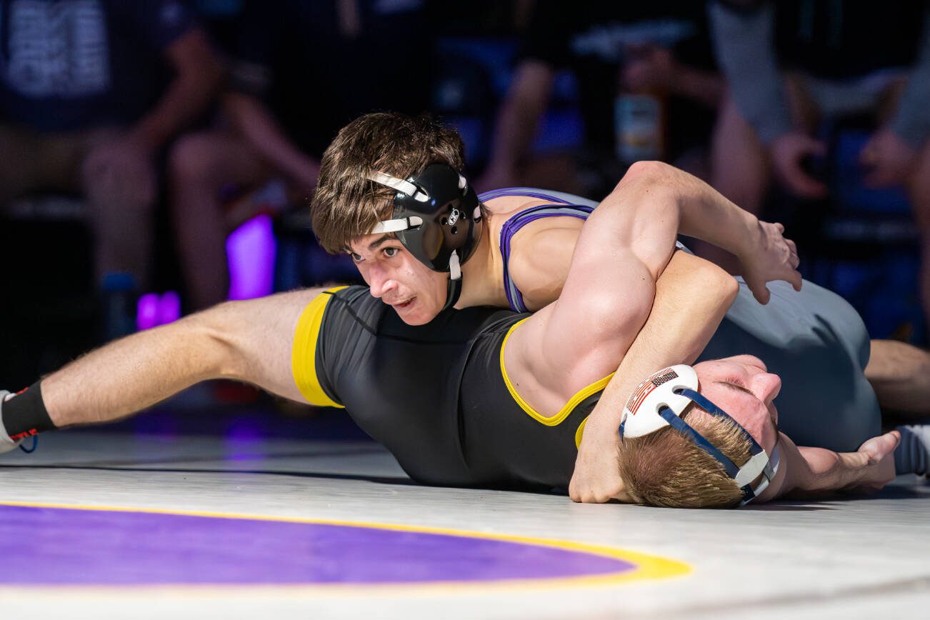 Lake Stevens senior Ahmad Banishamsa tries to work for a pin during a dual meet against Tahoma on Friday, Jan. 26, 2024, at Lake Stevens High School in Lake Stevens, Washington. (John Gardner / Pro Action Image)